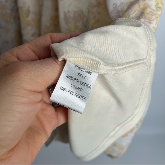 17) VICI Exclusive x Fate Yellow Floral Boho Ruffle Sleeve Mini Dress Size Small - Picture 8 of 11